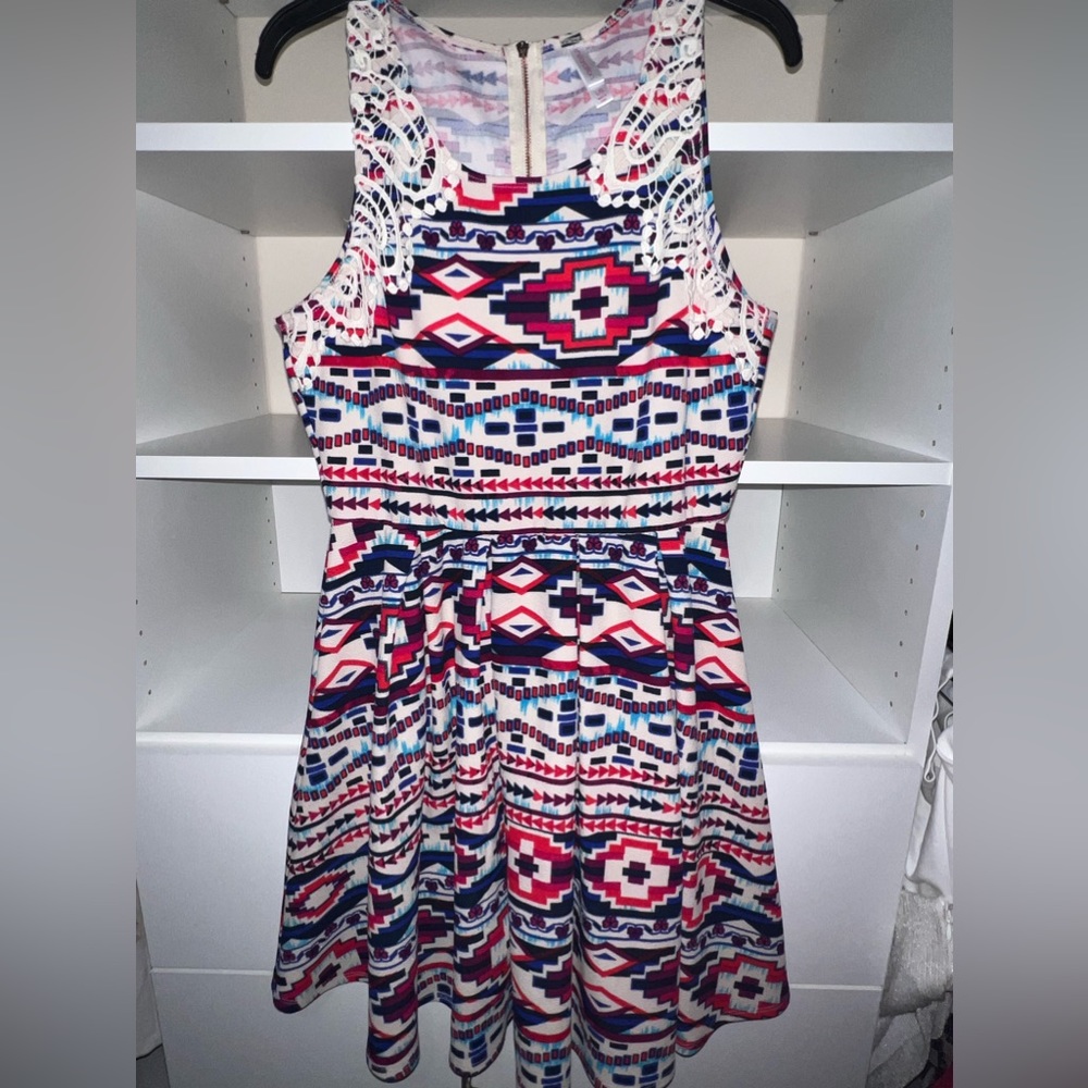 Tribal print dress, size L